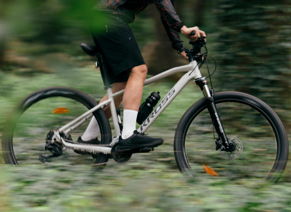 Kupuj buty rowerowe na www KROSS taniej do -60% i zobacz, że z KROSS możesz wszystko!