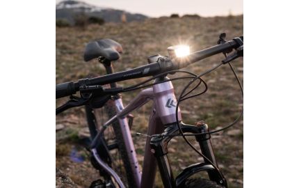 Jak wymienić łożyska sterów w rowerze? Pełny przewodnik dla mechanika amatora